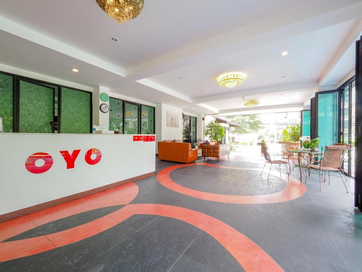 Oyo 75367 Ud Pattaya Hotel Bang Lamung Extérieur photo