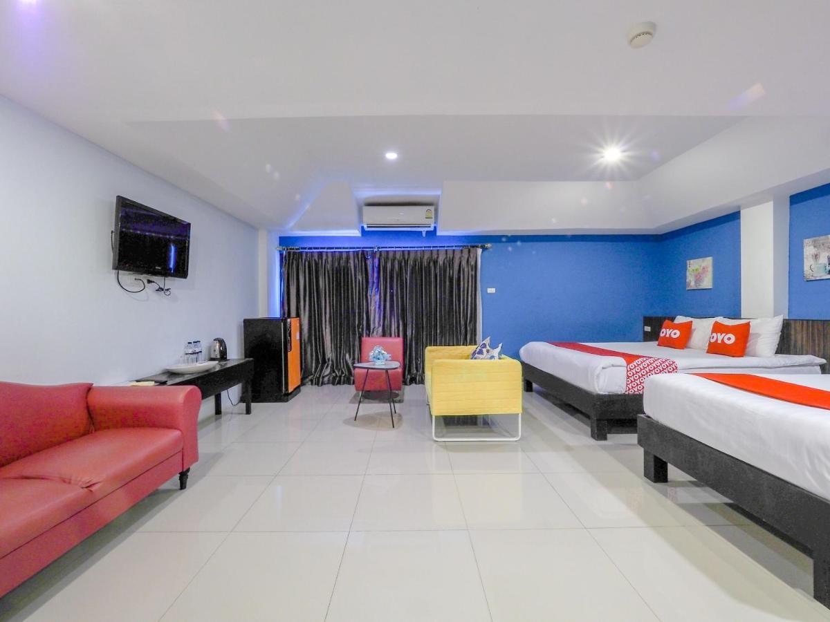 Oyo 75367 Ud Pattaya Hotel Bang Lamung Extérieur photo