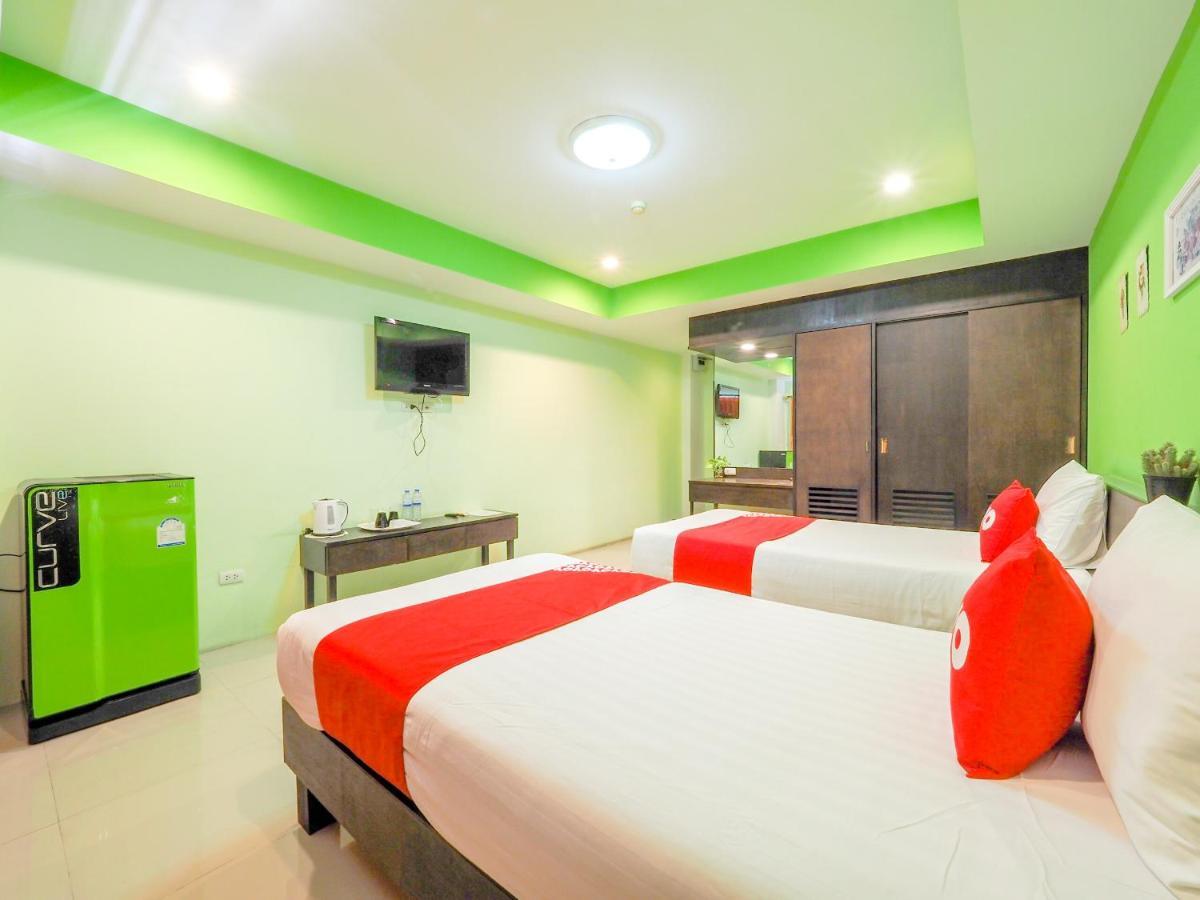 Oyo 75367 Ud Pattaya Hotel Bang Lamung Extérieur photo