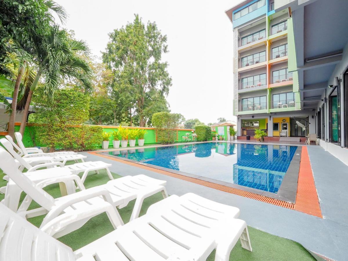 Oyo 75367 Ud Pattaya Hotel Bang Lamung Extérieur photo