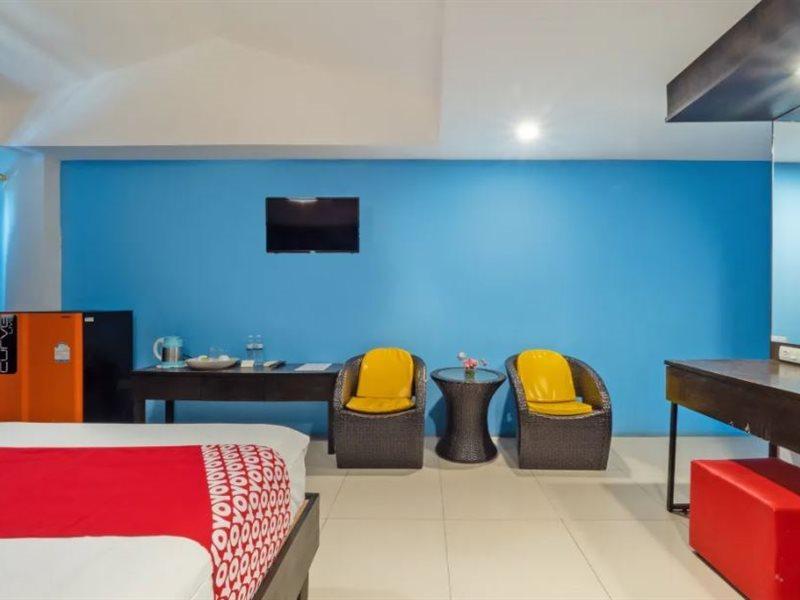 Oyo 75367 Ud Pattaya Hotel Bang Lamung Extérieur photo