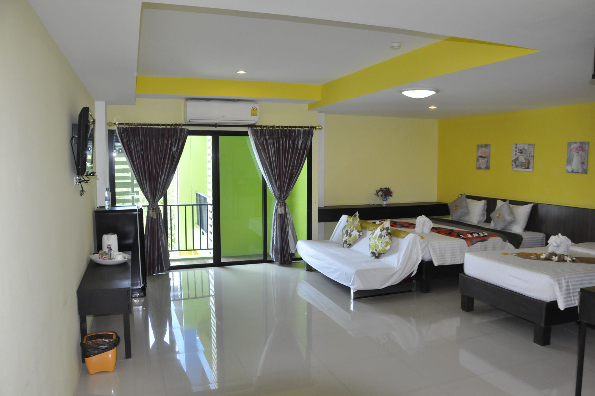 Oyo 75367 Ud Pattaya Hotel Bang Lamung Extérieur photo