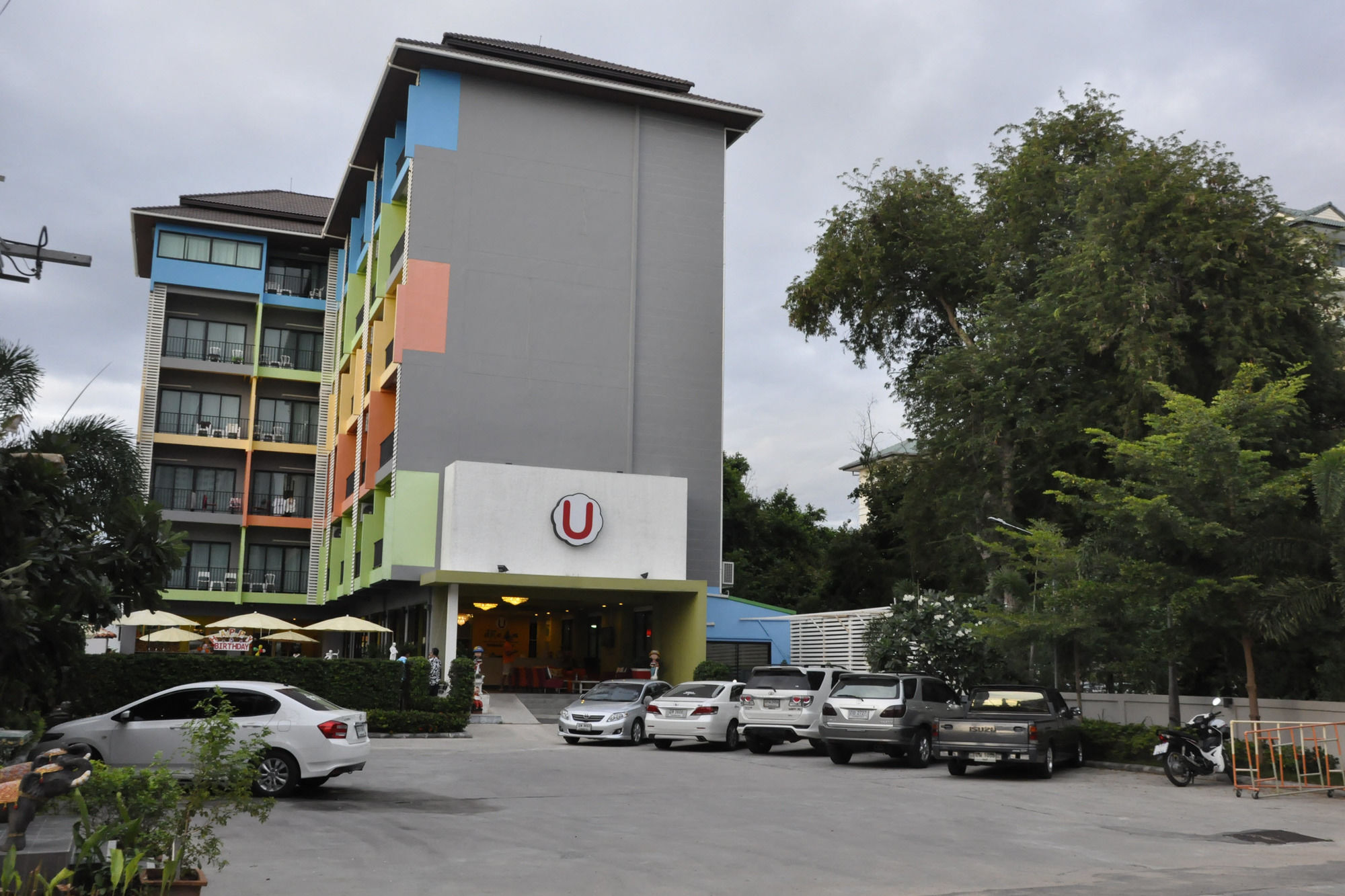 Oyo 75367 Ud Pattaya Hotel Bang Lamung Extérieur photo